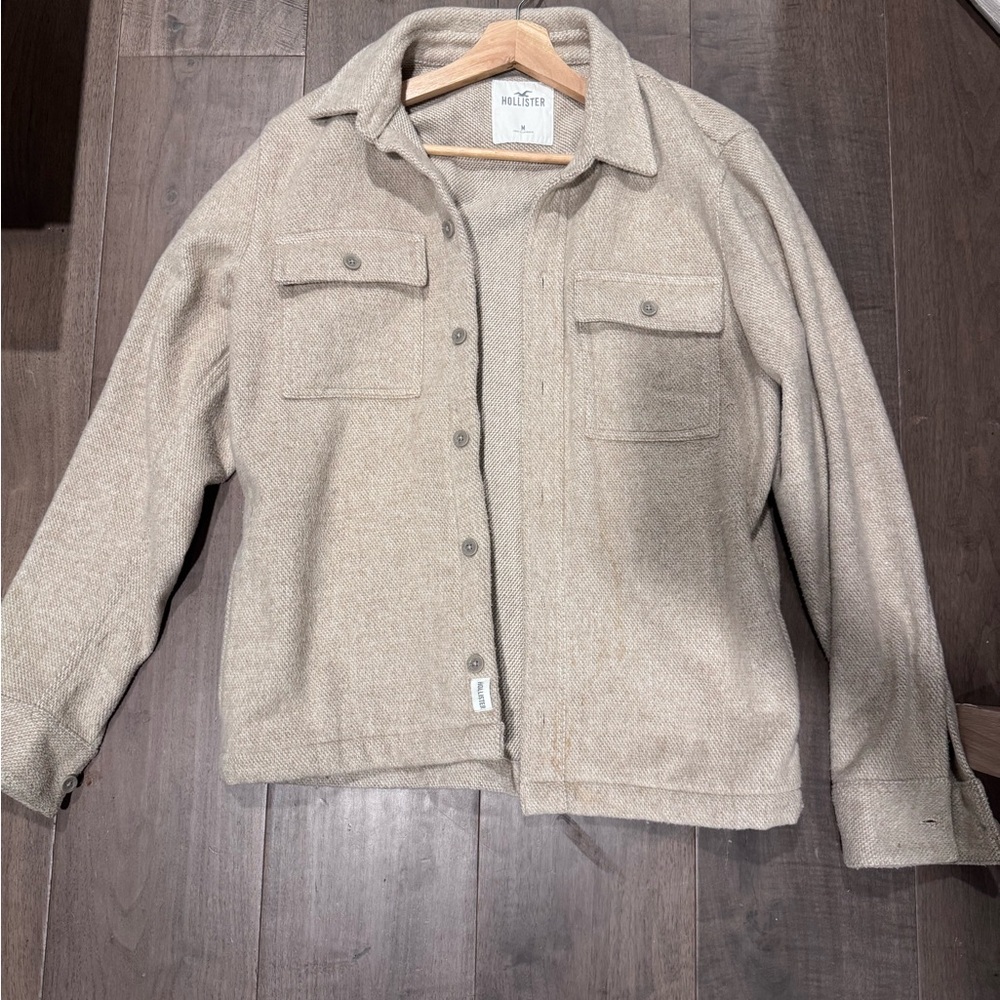 Hollister Light Tan cozy shacket cream M